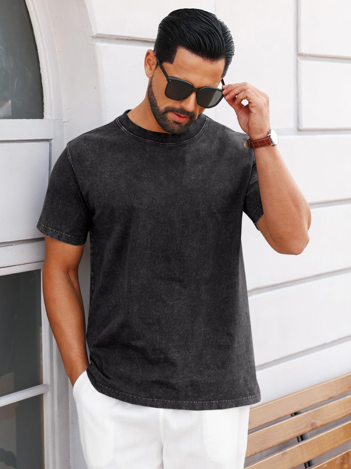 Vintage and retro loose T-shirt short sleeves