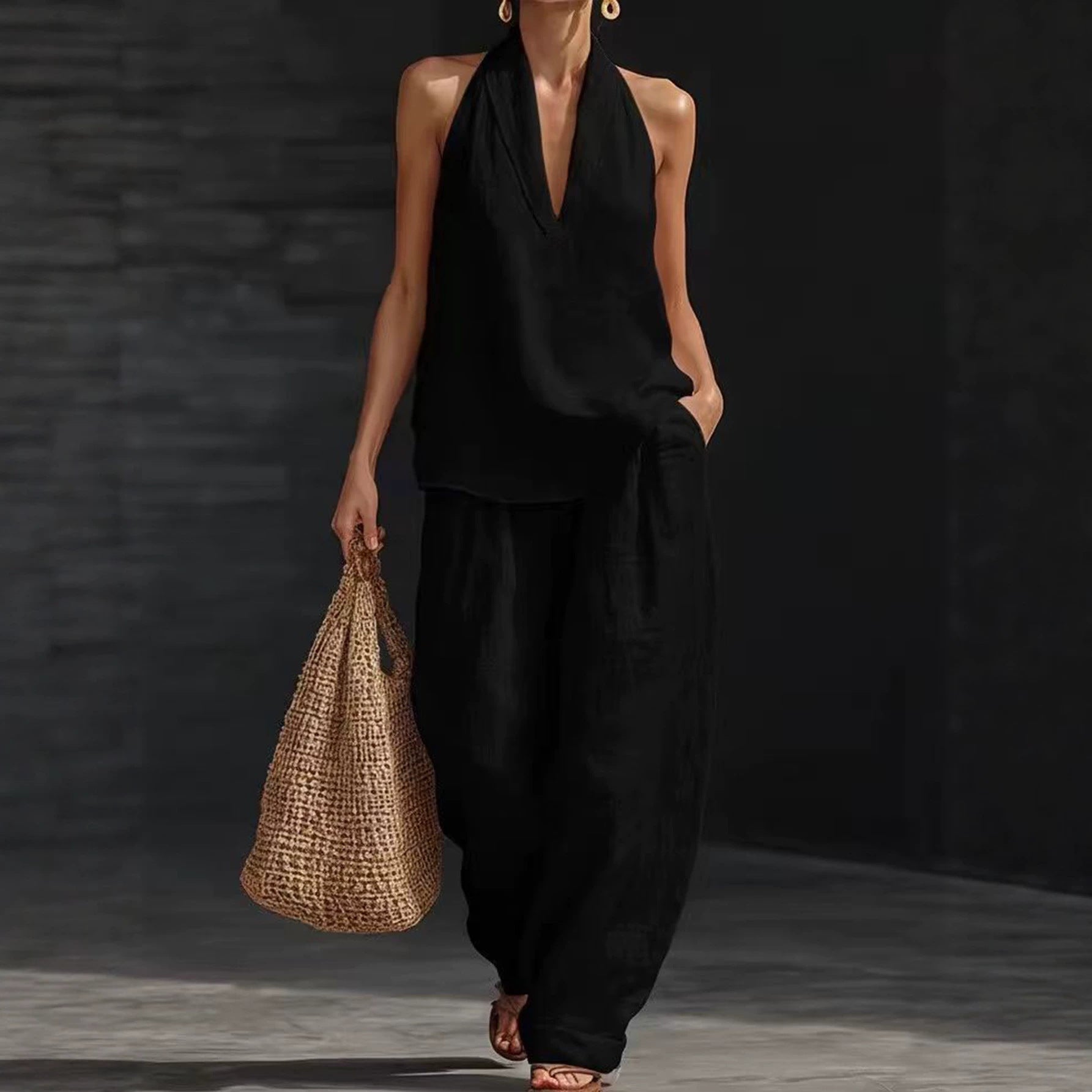 Big size suit with V-neck and strap around the neck