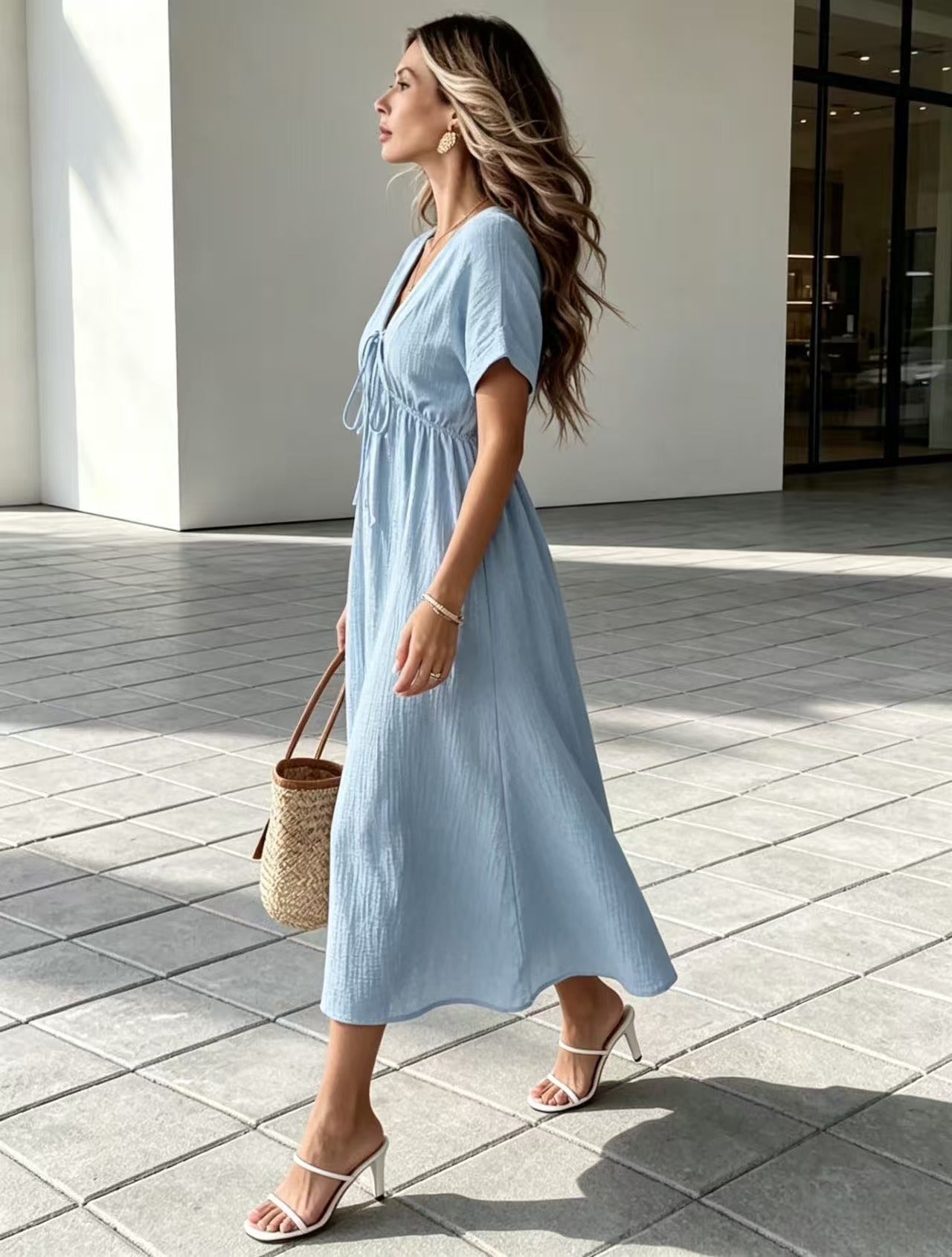 Women's V-neck comfortable long-sleeved short dress